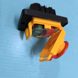 INTERRUPTOR TRIFASICO MARCHA PARO, 6 AMPERES, 400V, KJD18 - Imagen 2