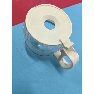 JARRA CAFETERA SOLAC, CON TAPA, BLANCA, DIAMETRO 100/140MM, ALTO 125MM, 100140125 - Imagen 1