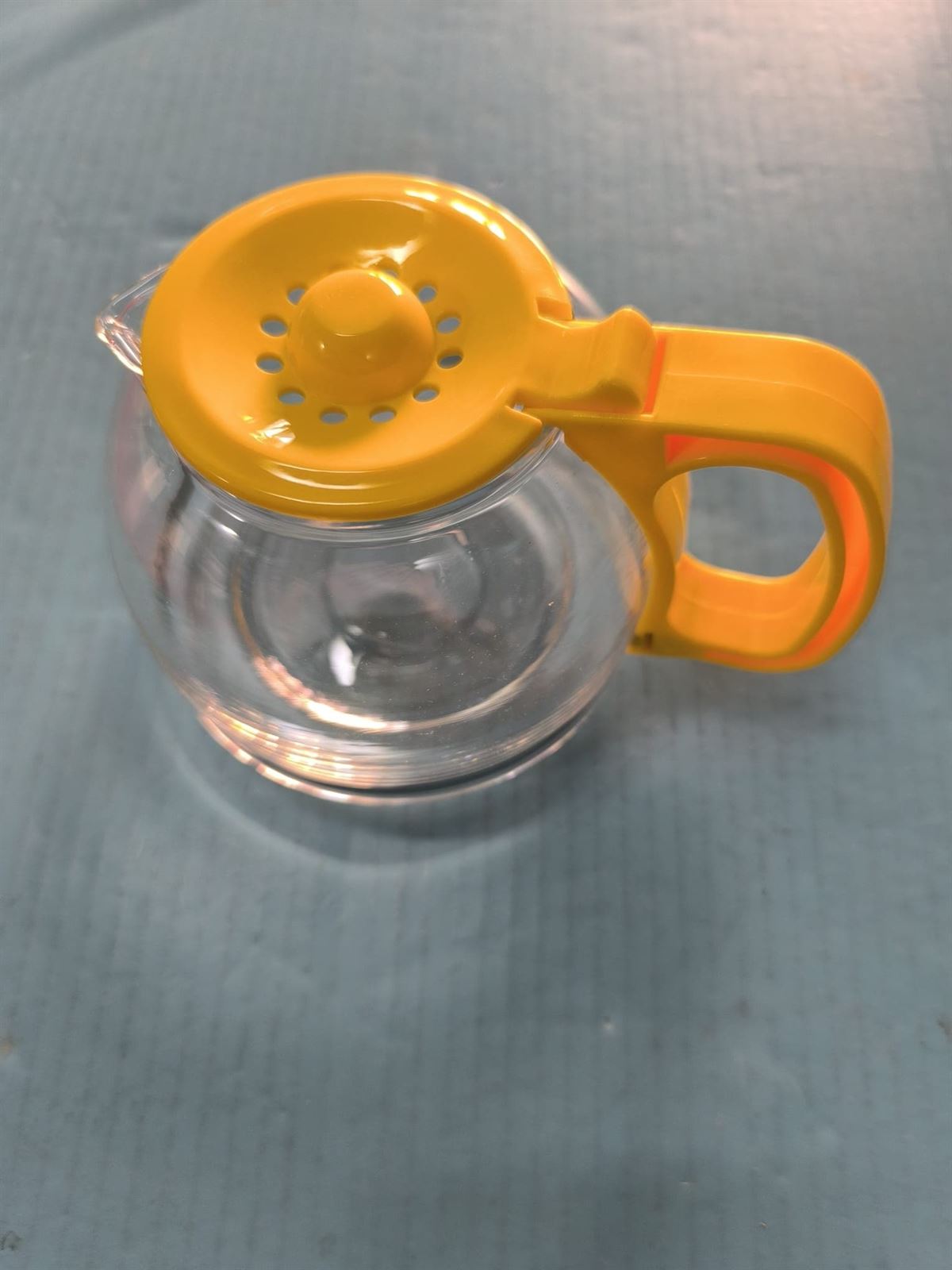 JARRA CAFETERA SOLAC, LITTLE, SOLEA, CON TAPA, AMARILLA, DIAMETRO 85/120MM, ALTO 110MM, 120SO0107AM - Imagen 1