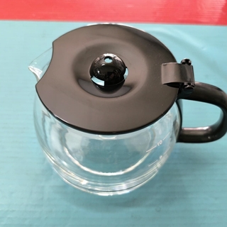 JARRA CAFETERA UFESA, BOSCH, DIAMETRO 110/145MM, ALTO 130MM, NEGRA, CON TAPA, 674507 - Imagen 1