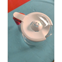JARRA CAFETERA UFESA, DIAMETRO 100/150MM, ALTO 145MM, BLANCA/ROJA, CON TAPA, CG7223 - Imagen 1
