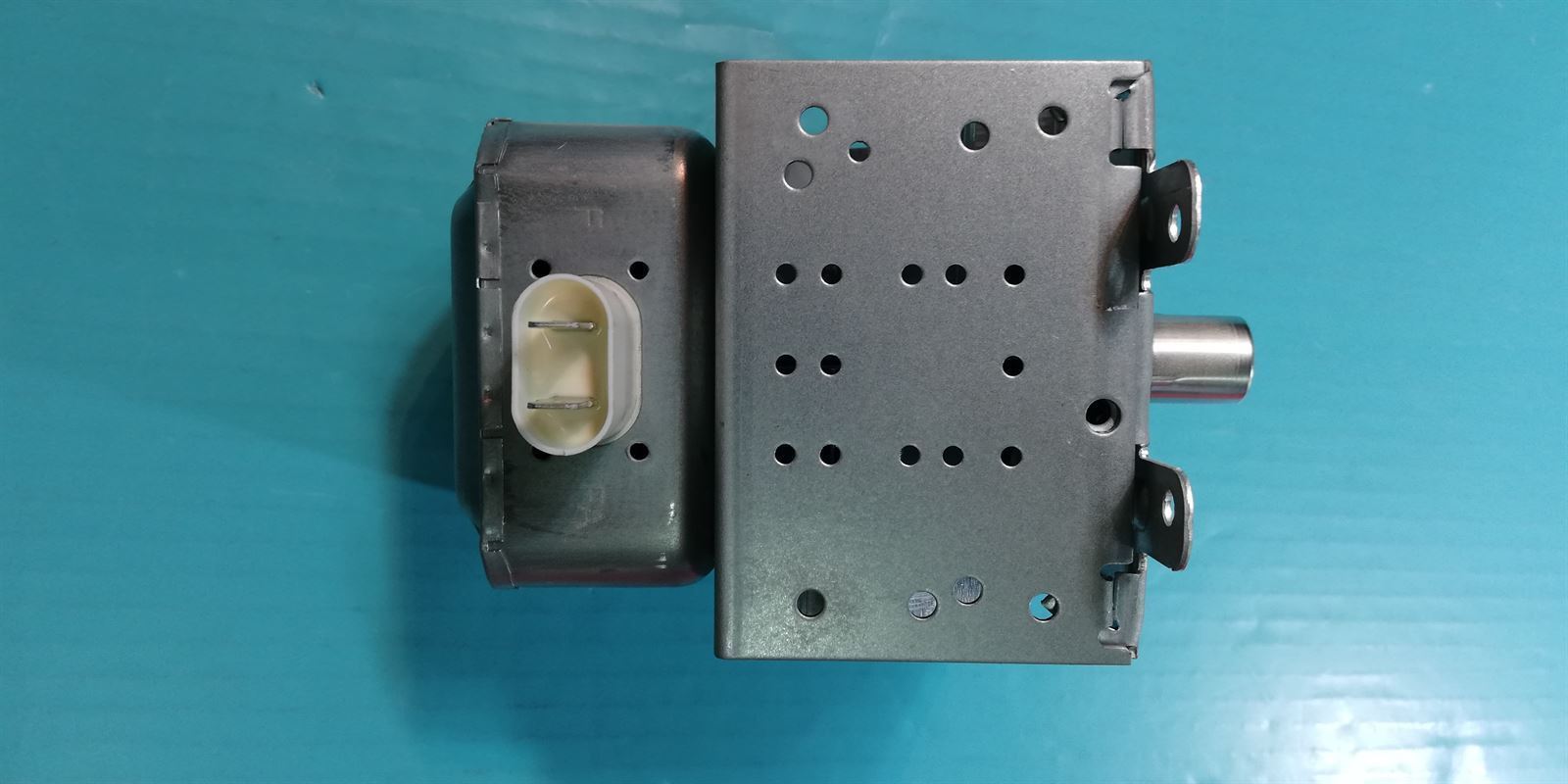 MAGNETRÓN MICROONDAS ESTANDAR, 850W, RECAMBIO ALTERNATIVO VARIAS MARCAS,  323010154 - Imagen 3