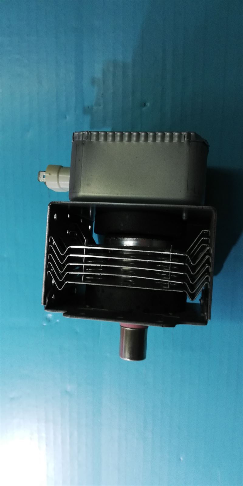 MAGNETRON MICROONDAS LG, EAS50093701 - Imagen 1