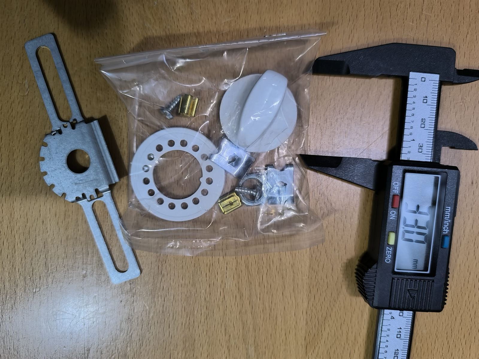 MANDO PARA TERMOSTATO FRIGORÍFICO, MANDO + ACCESORIOS SUJECCION, EJE 6MM, 27FR300A - Imagen 1