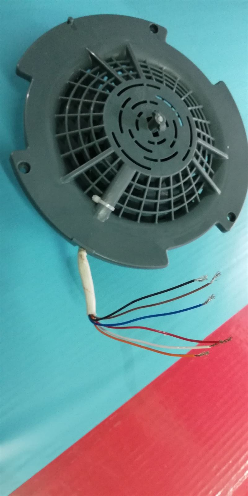 MOTOR CAMPANA IZQUIERDO, DIAMETRO TURBINA 140 MM, DIAMETRO TOTAL 215 MM, 6 CABLES,  15104026 - Imagen 1