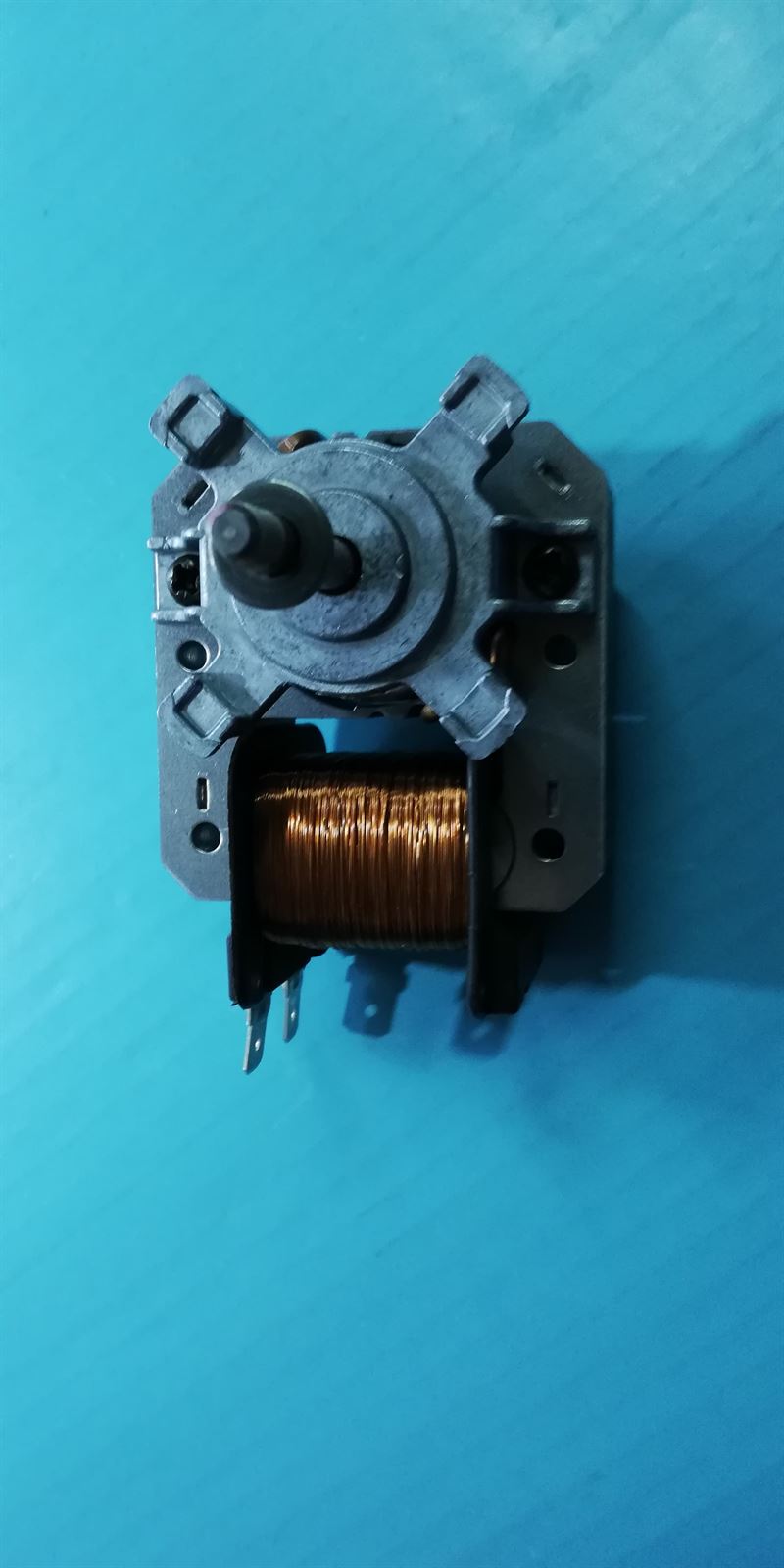 MOTOR TURBO VENTILADOR HORNO ELECTROLUX, ZANUSSI, AEG, RECAMBIO ALTERNATIVO, 3890813045, 3370673091 - Imagen 1