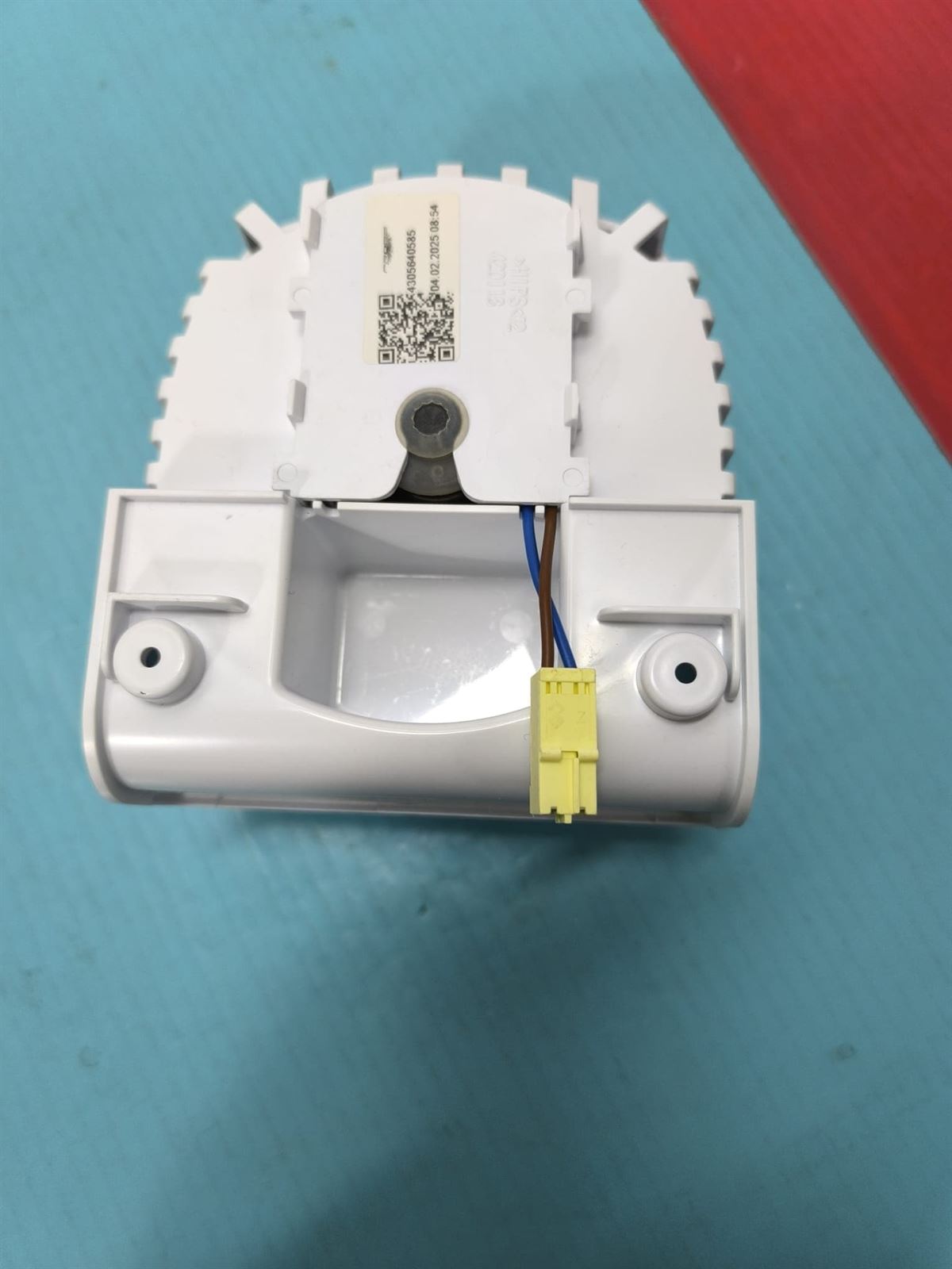 MOTOR VENTILADOR FRIGORIFICO BEKO, RECAMBIO ORIGINAL, LINE 2001, 220 V, C00868058 - Imagen 2