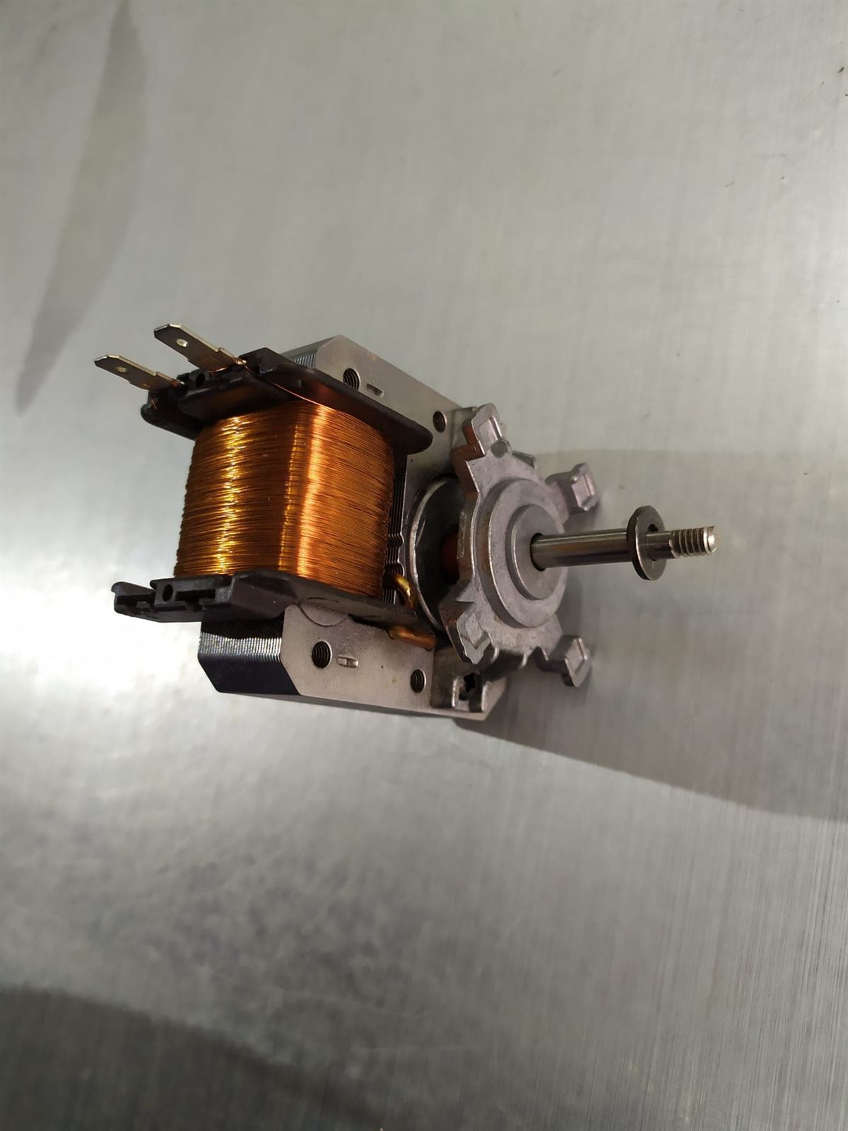 MOTOR VENTILADOR HORNO ZANUSSI, RECAMBIO ORIGINAL, AEG, ELECTROLUX,   8996619265052 - Imagen 3