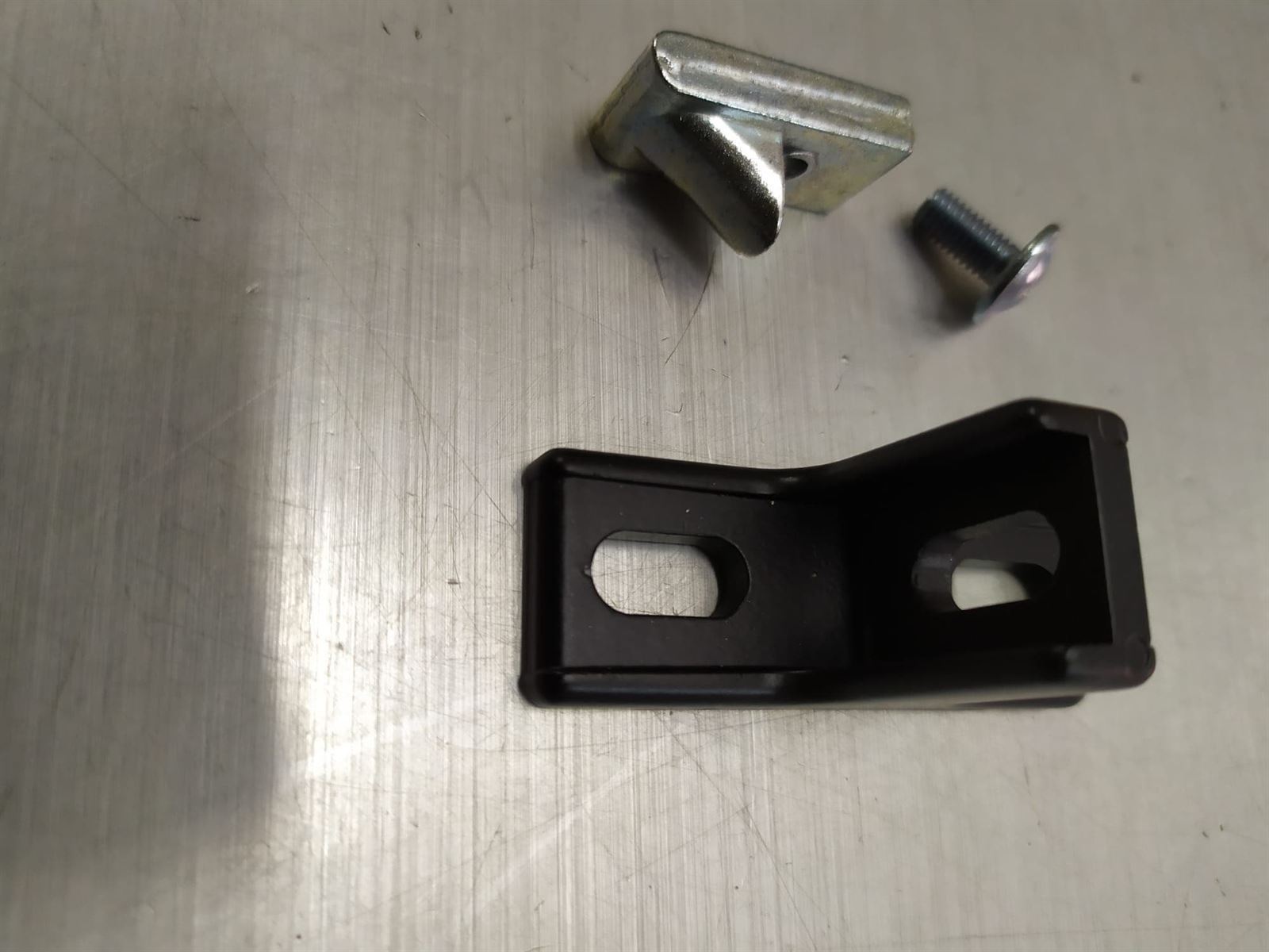 NARIZ CIERRE PUERTA, ZAMAK NEGRA PEQUEÑA, A.VF7 - Imagen 2