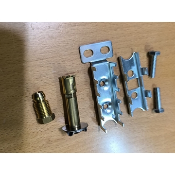 PILOTO COCINA INDUSTRIAL 2 LLAMAS, GAS LICUADO/GAS NATURAL, PARTE SUPERIOR PILOTO 2 LLAMAS+TORNILLOS+SOPORTE+TUERCA CON OVALILLO, 100045A - Imagen 1