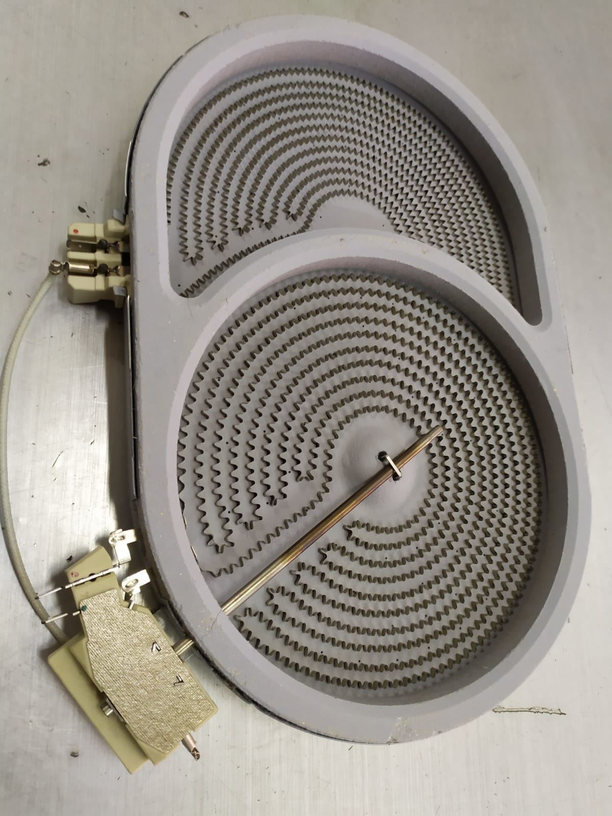 PLACA RADIANTE FUEGO VITROCERAMICA DOBLE CANDY, sin calor residual, 2400/1500 W, 230 V,  41015054 - Imagen 1