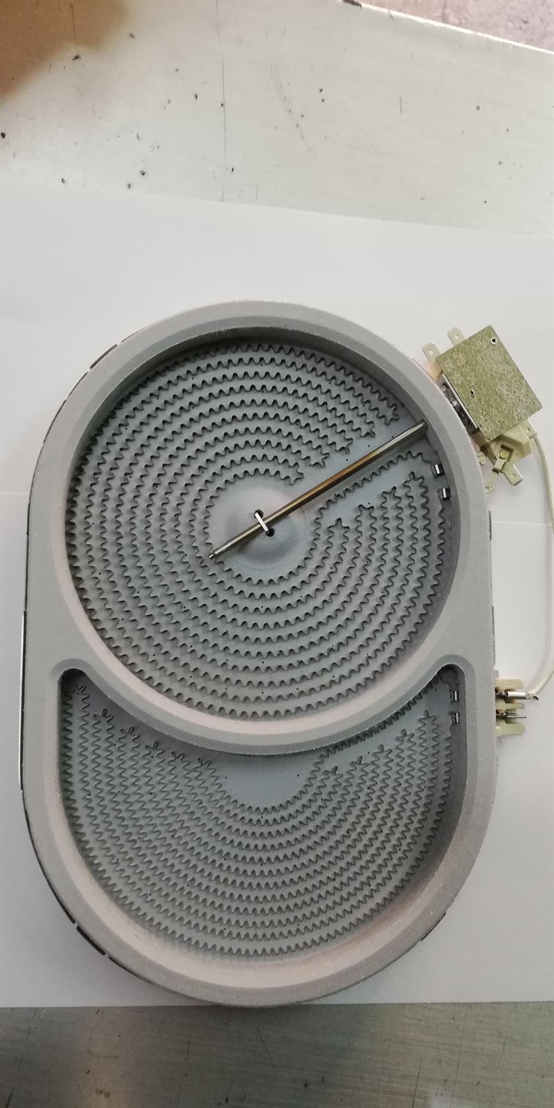 PLACA RADIANTE FUEGO VITROCERAMICA DOBLE FAGOR, TEKA, THOR, CON CALOR RESIDUAL, 2300 W, 230 V, 285/190 MM,  4390302810 - Imagen 1