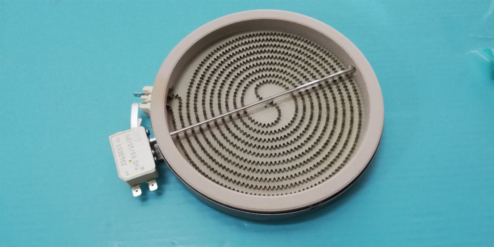 PLACA RADIANTE UNIVERSAL VITROCERÁMICA, COMPATIBLE BALAY, con calor residual, 1800w, 220v, 200MM, 6066880A - Imagen 1