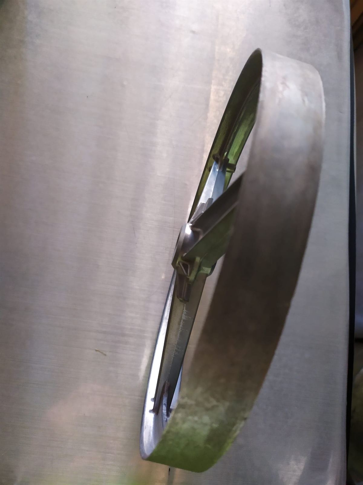 POLEA LAVADORA, ALUMINIO, PLANA, DIAMETRO 210 MM, EJE CONICO,16X14X9 MM,   A220361 - Imagen 3