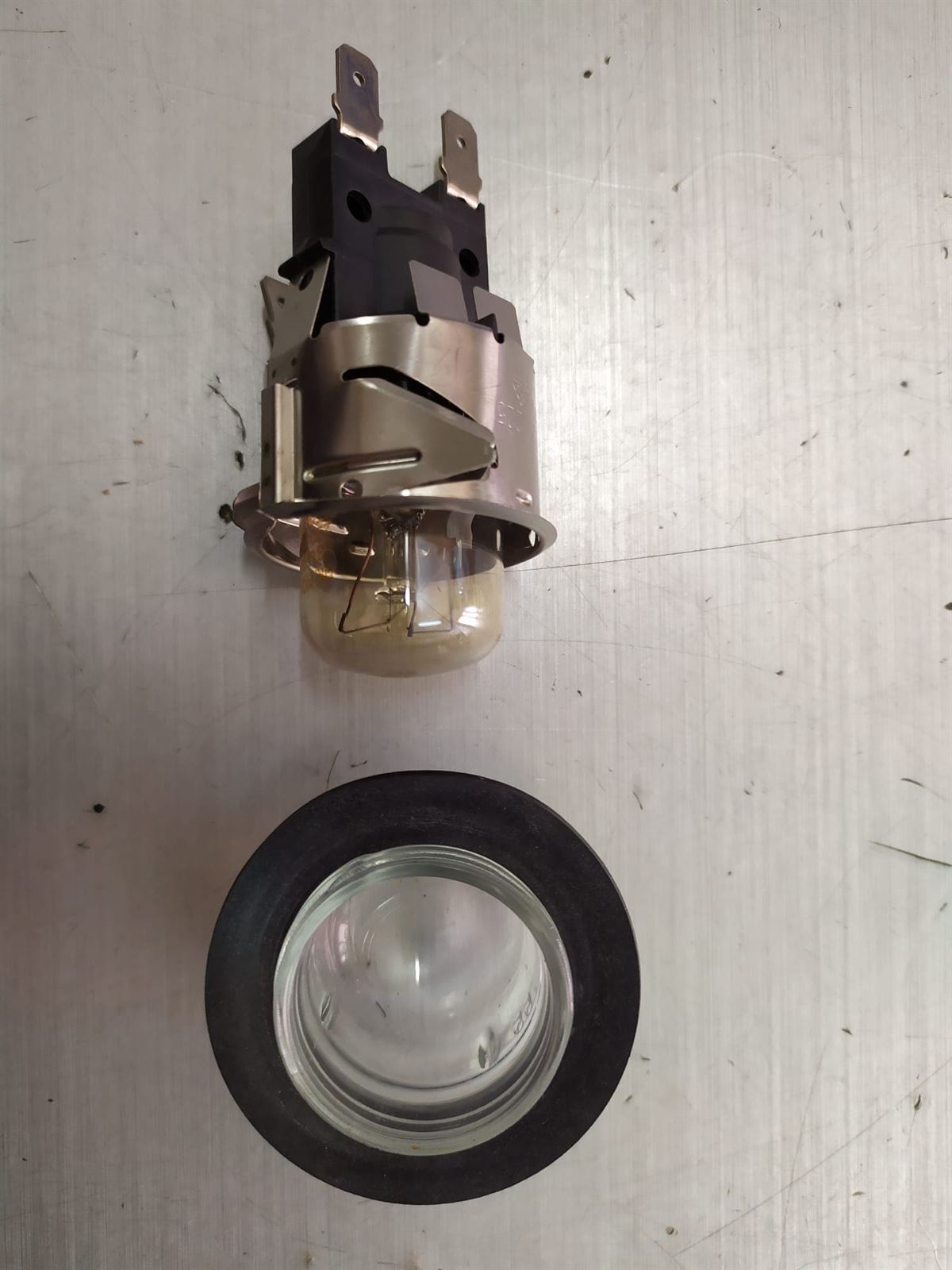 PORTALAMPARA+BOMBILLA ROSCA E14+CRISTAL CUBRE-BOMBILLA,  220V, 25W, HORNO ELECTROLUX, 949713151-00,  9045418 - Imagen 3
