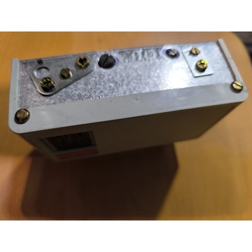 PRESOSTATO FRIGORIFICO ALTA / BAJA PRESION DANFOSS, KP15,  -0,2 / 7,5 BAR, 8 / 28 BAR, 1/4 SAE, 060-1241 - Imagen 2