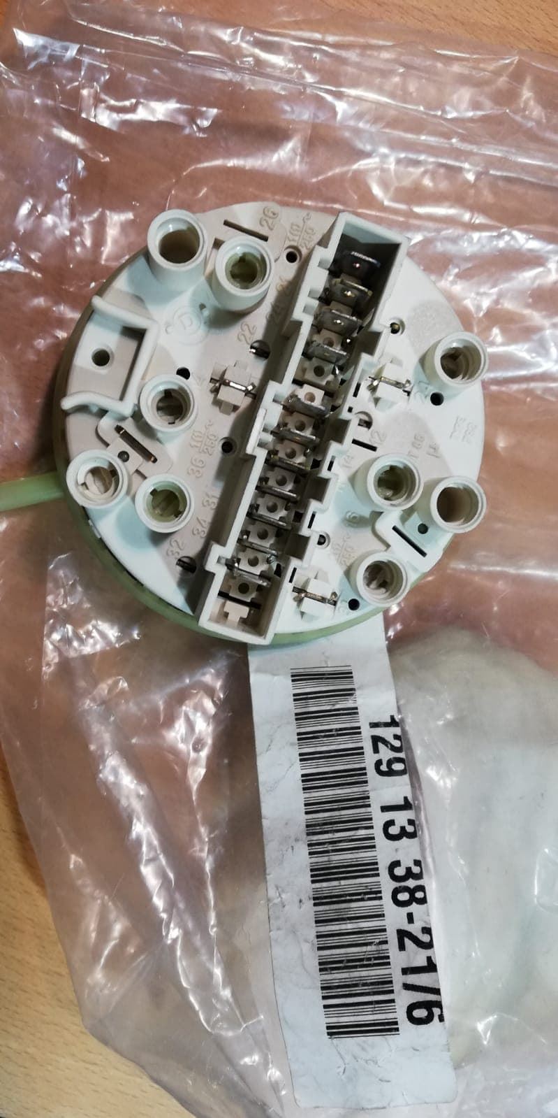 PRESOSTATO LAVADORA ELECTROLUX, AEG, ZANUSSI, ZANKER, ELECTROLUX, RECAMBIO ORIGINAL, TRIPLE NIVEL, 11 CONTACTOS,  1291338216 - Imagen 3