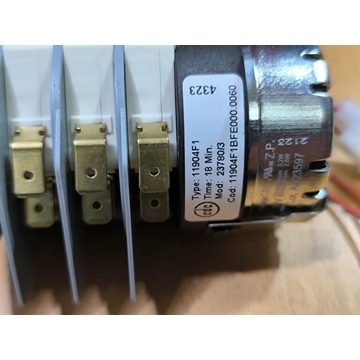 PROGRAMADOR FABRICADOR CUBITOS, BREMA, 18 MINUTOS, 4 CAMARAS, 220V, A360565 - Imagen 2