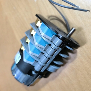 PROGRAMADOR LAVAVAJILLAS SAMMIC, 4 MICROS, 4 CAMARAS, TIEMPO LAVADO 120 SEGUNDOS, CON EJE INICIO CICLO, 230V, 360412 - Imagen 1