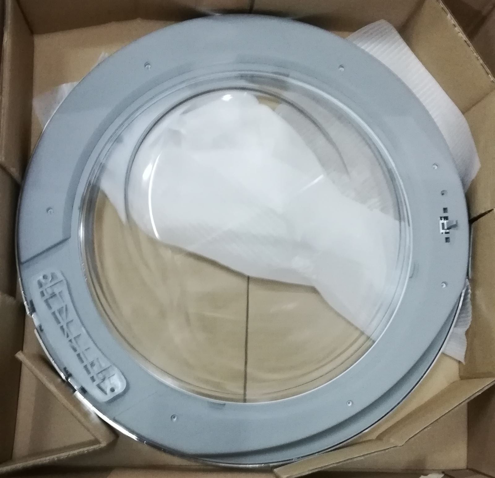 PUERTA LAVADORA CANDY, HOOVER, COMPLETA, CON BISAGRA Y CIERRE,  ANTES DE PEDIR CONSULTAR CON LA ETIQUETA DEL APARATO, EL APARATO SEGÚN LA SERIE PUEDE LLEVAR PUERTAS DISTINTAS,43028155 - Imagen 2