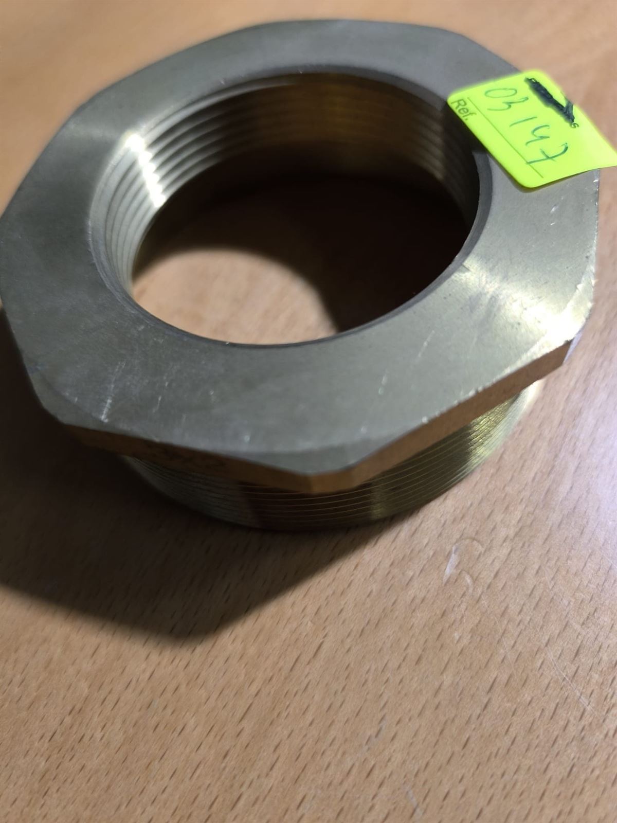 REDUCCION HEXAGONAL LATON 2" MACHO A 1 1/2" HEMBRA, 03141 - Imagen 1