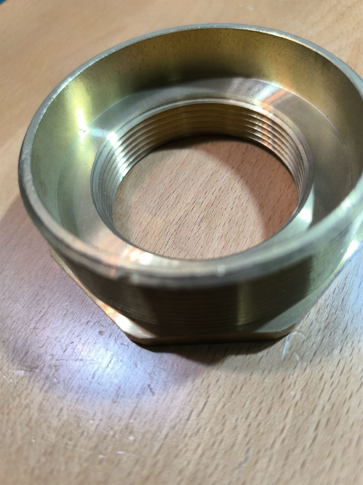 REDUCCION HEXAGONAL LATON 2" MACHO A 1 1/2" HEMBRA, 03141 - Imagen 2