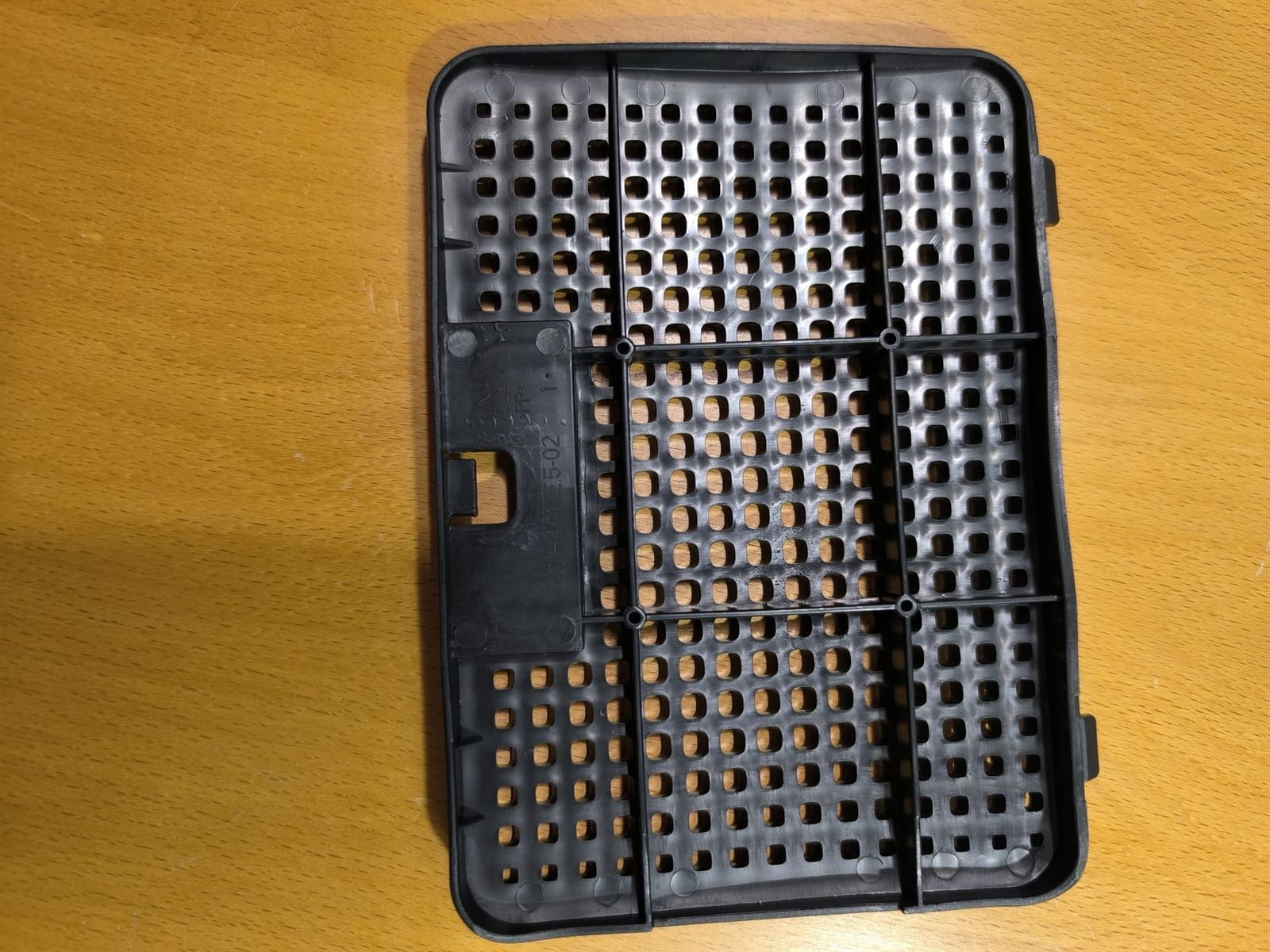 REJILLA FILTRO ASPIRADOR AEG, ELECTROLUX, RECAMBIO ORIGINAL, 150X117MM, 4055398129 - Imagen 2