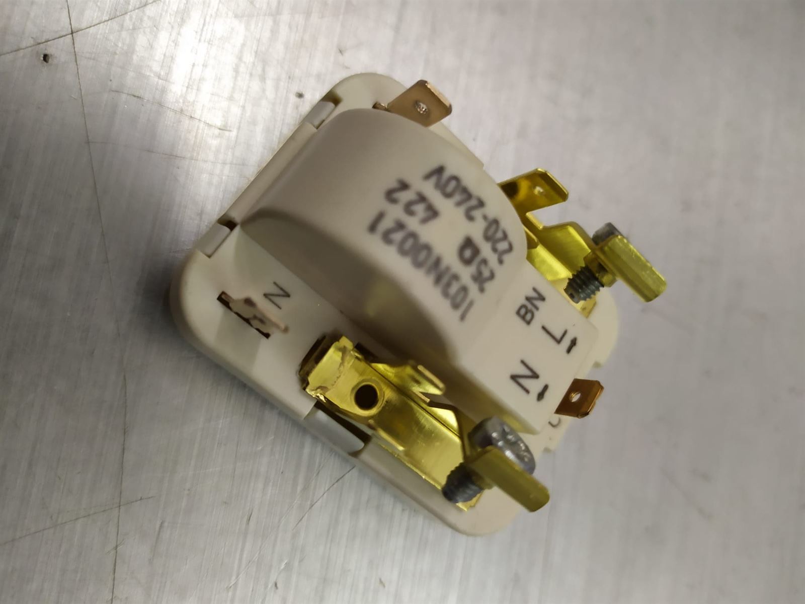 RELE ARRANQUE UNIVERSAL COMPRESOR FRIGORIFICO HASTA 1/2 CV, ADMITE CONDENSADOR,    792682 - Imagen 1