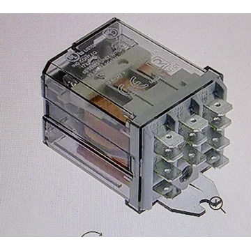 RELE TRIFASICO, FINDER 62.83, BOBINA 220V, 16A, A380808 - Imagen 1
