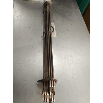 RESISTENCIA DE INMERSION 24000W, PARA HORNO VAPOR, LAVAVAJILLAS, montaje ø 57,5mm espirales 6 L 570mm An 40mm H 40mm, CON TUBO PARA SONDA 4MM, DISTANCIA TORNILLOS 72 MM, 400 V, TRIFASICA, 007101 - Imagen 1