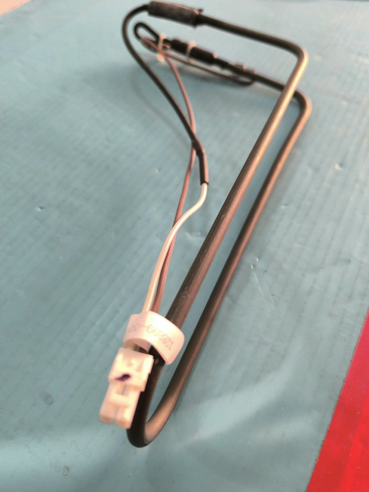 RESISTENCIA DESCONGELACION FRIGORIFICO WHIRLPOOL, INDESIT, RESISTENCIA DESESCARCHE, LARGO 270/150 MM, CABLES 350MM, D397953 - Imagen 2