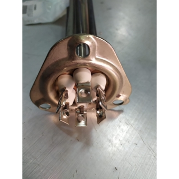 RESISTENCIA LAVAVAJILLAS INDUSTRIAL ZANUSSI, ELECTROLUX, 9000W, TRIFASICA, CON TUBO PARA SONDA 5 MM, 9000W, 230/380 V, montaje ø 47,5mm espirales 3 L 290mm An 32mm H 38mm, DISTANCIA TORNILLOS 64 MM, 415690 - Imagen 1