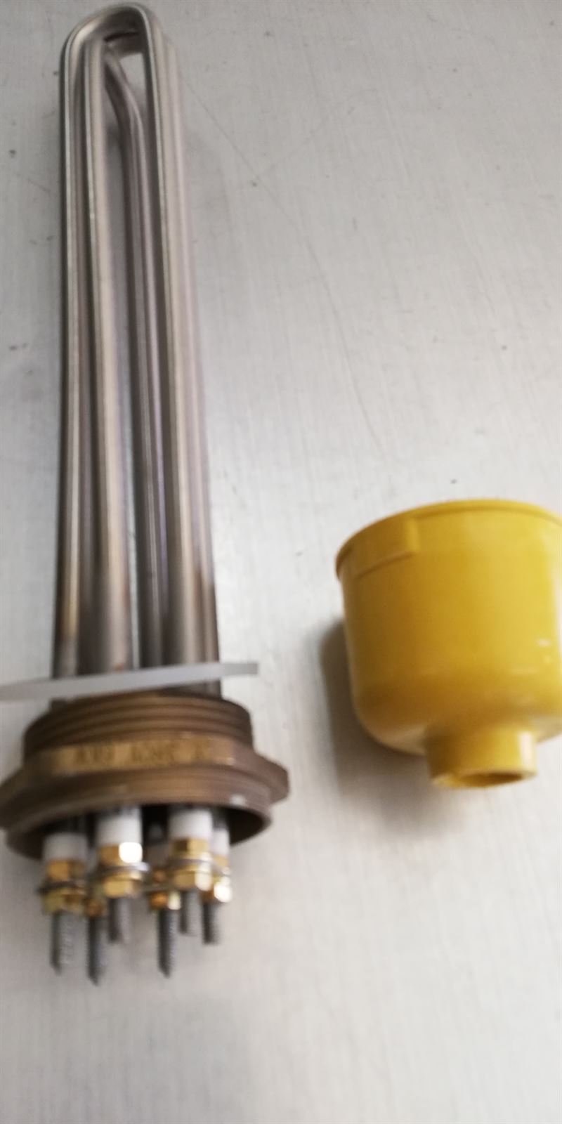 RESISTENCIA SUMERGIDA TRIFASICA, ACERO INOX, 220/380 V, 6000W, LARGO 420 /335 MM, ROSCA 2 PULGADAS, A8891464 - Imagen 3