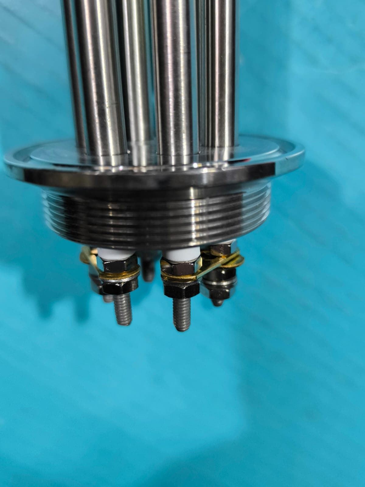 RESISTENCIA SUMERGIDA TRIFASICA, ACERO INOX, DIAMETRO 64/50/37 MM, JUNTA PLANA 64/47MM, 220/380 V, 6000 W, LARGO 300/360 MM, SIN TUBO SONDA PARA TERMOSTATO, NECESITA BRIDA DE APRIETE / SUJECCION, A8891499 - Imagen 5