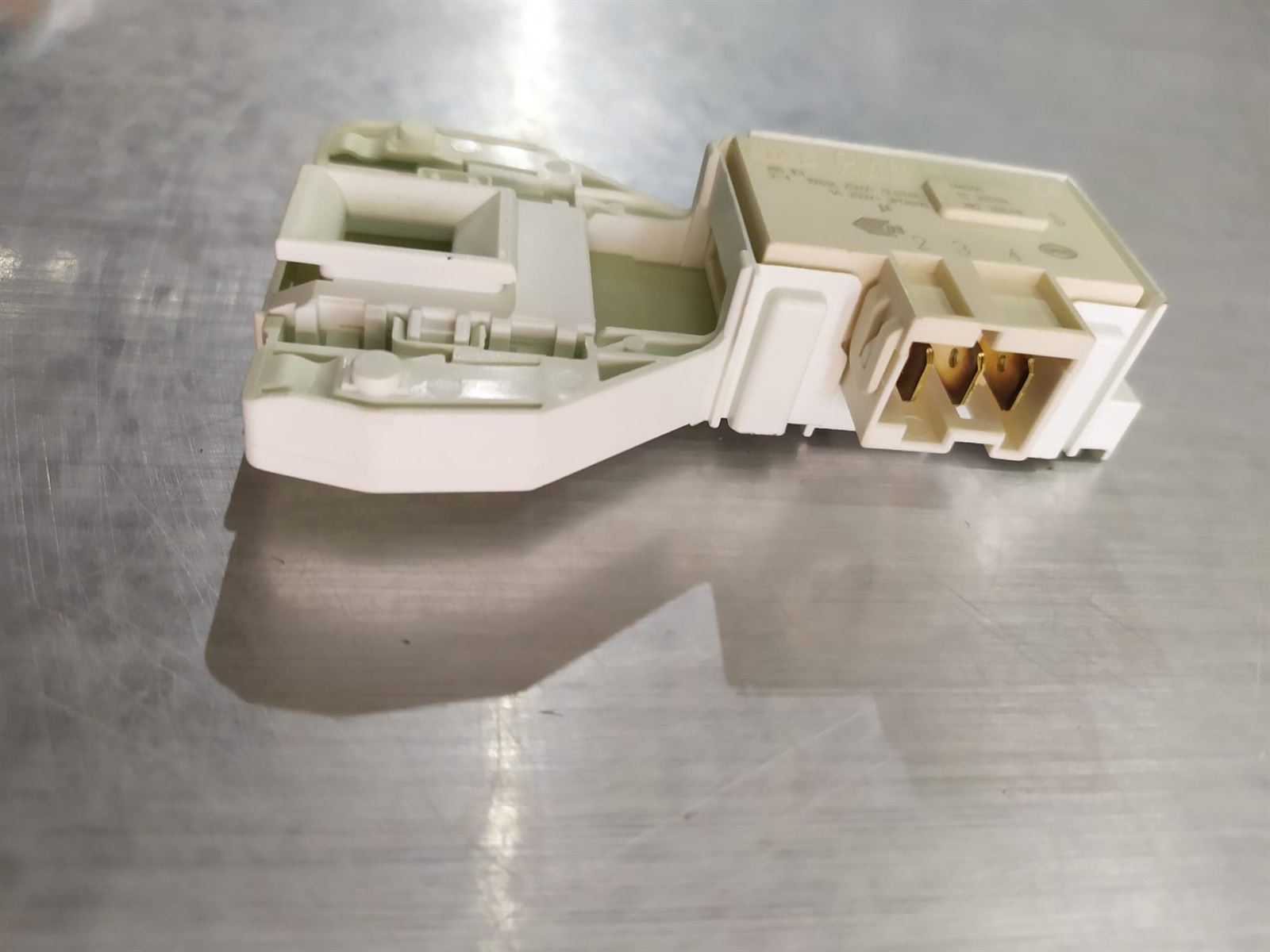 RETARDADOR PUERTA LAVADORA INDESIT,  482000089312 - Imagen 3