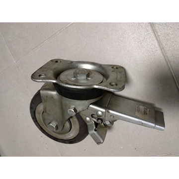 Rueda carro con freno rueda 120x40, plataforma 130x90, alto 160 carga 300Kg  31235 - Imagen 1