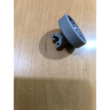 RUEDA CESTA INFERIOR LAVAVAJILLAS SMEG, FAGOR, 767410200 - Imagen 1