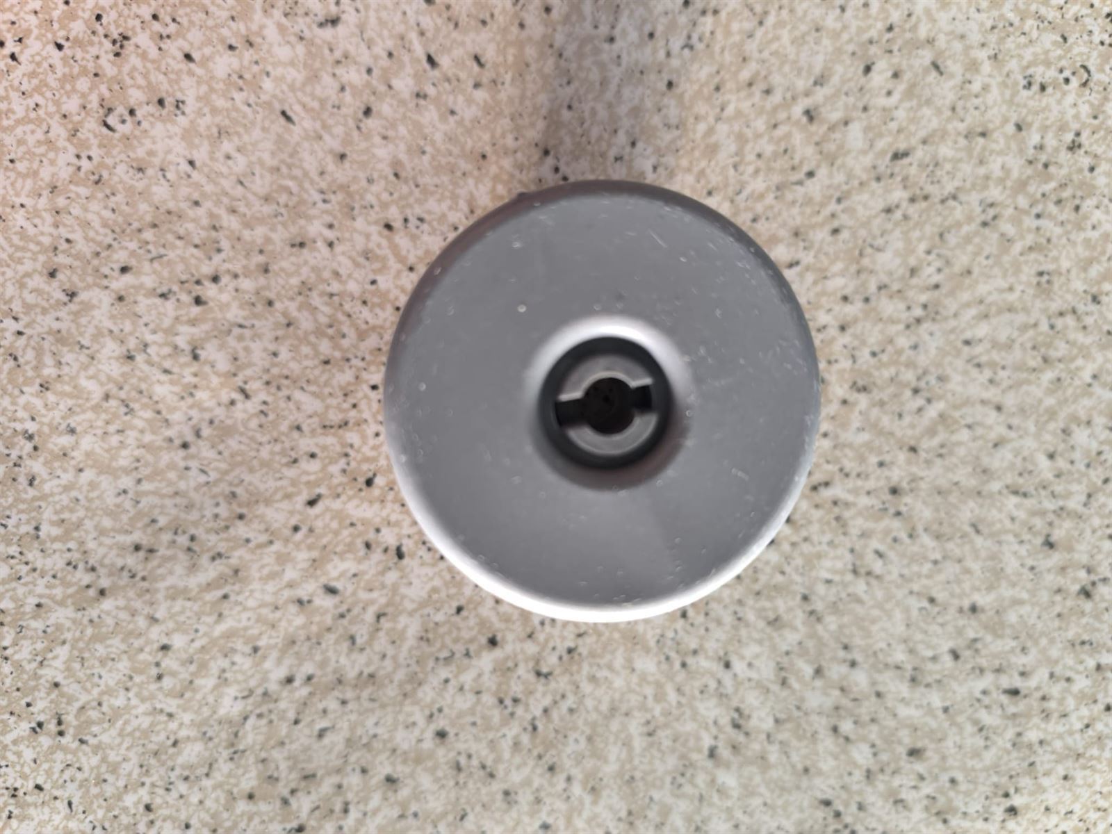 RUEDA CESTO INFERIOR LAVAVAJILLAS ELECTROLUX, AEG, 1 UNIDAD, DIAMETRO 40MM, GRIS, 50269970005 - Imagen 1