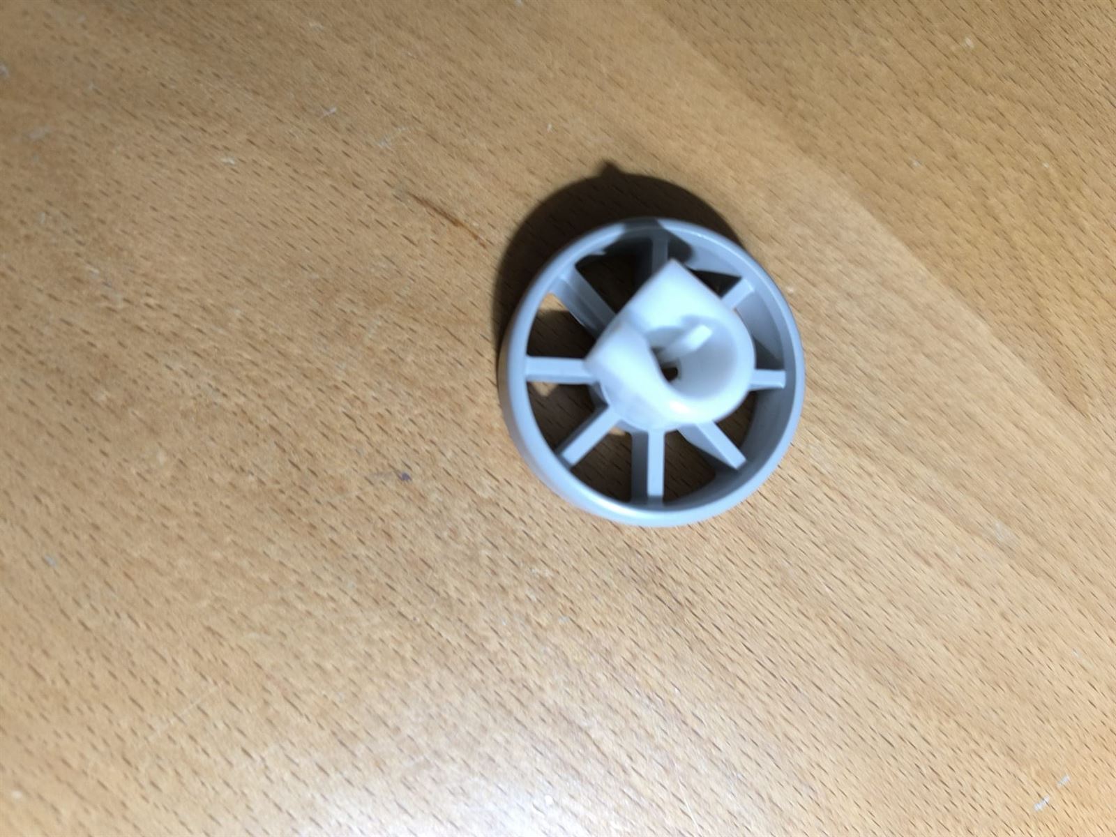 Rueda cesto inferior lavavajillas Fagor Ø40MM,  VE2A000J0, 3261910081 - Imagen 2