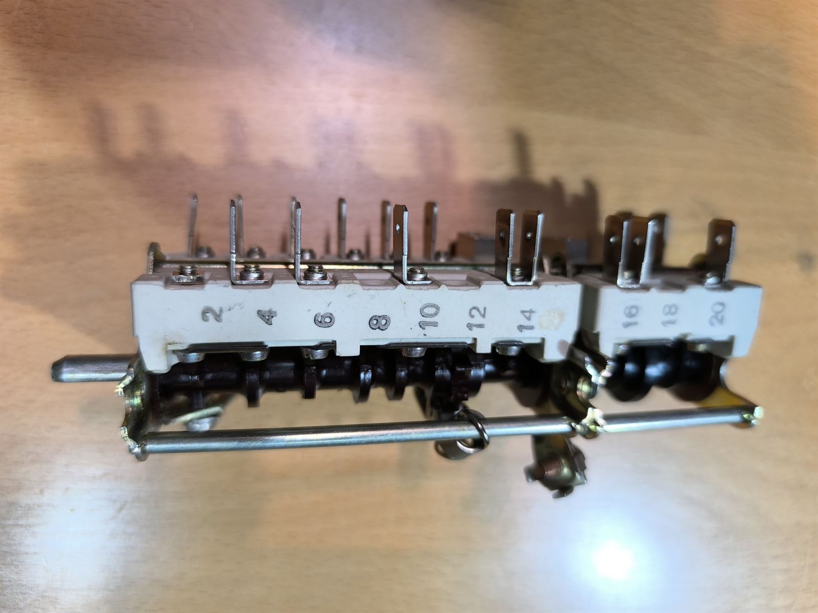 SELECTOR INTERRUPTOR AEG, ROTATIVO, 9 POSICIONES, 8996454064601 - Imagen 4