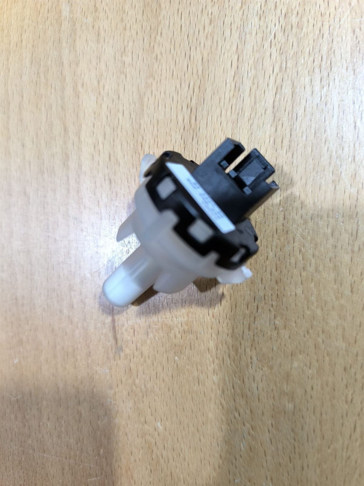SENSOR TEMPERATURA LAVAVAJILLAS AEG, ELECTROLUX, 1115912063 - Imagen 1