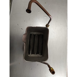 SERPENTIN CALENTADOR CORBERÓ 5 LITROS, FAGOR, CGI135,  CONEXION MACHO 3/8, 3/8 HEMBRA, 220X160X180/340MMA, CON PEQUEÑO GOLPE QUE NO AFECTA AL FUNCIONAMIENTO,  A370018 - Imagen 1