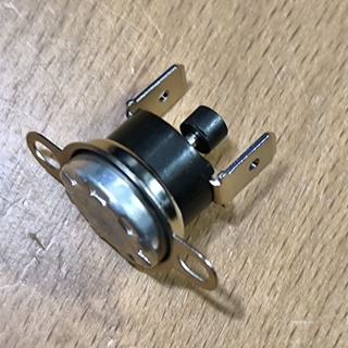 TERMOSTATO CALDERA CALENTADOR RADIADOR, TIPO KLIXON, 110 ºC, NORMAL CERRADO, CON REARME MANUAL, DIAMETRO 16MM, DISTANCIA TORNILLOS SUJECCION 25MM, A390717 - Imagen 1