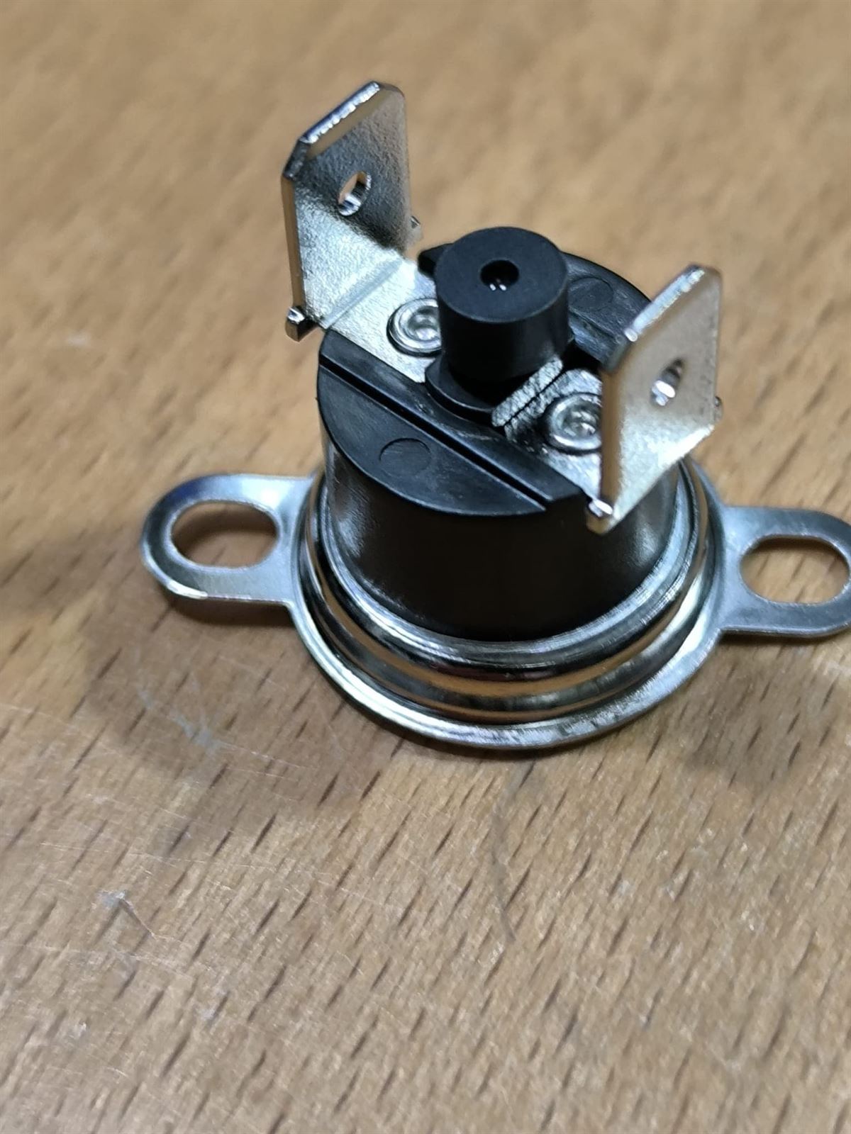 TERMOSTATO CALDERA CALENTADOR RADIADOR, TIPO KLIXON, 110 ºC, NORMAL CERRADO, CON REARME MANUAL, DIAMETRO 16MM, DISTANCIA TORNILLOS SUJECCION 25MM, A390717 - Imagen 3