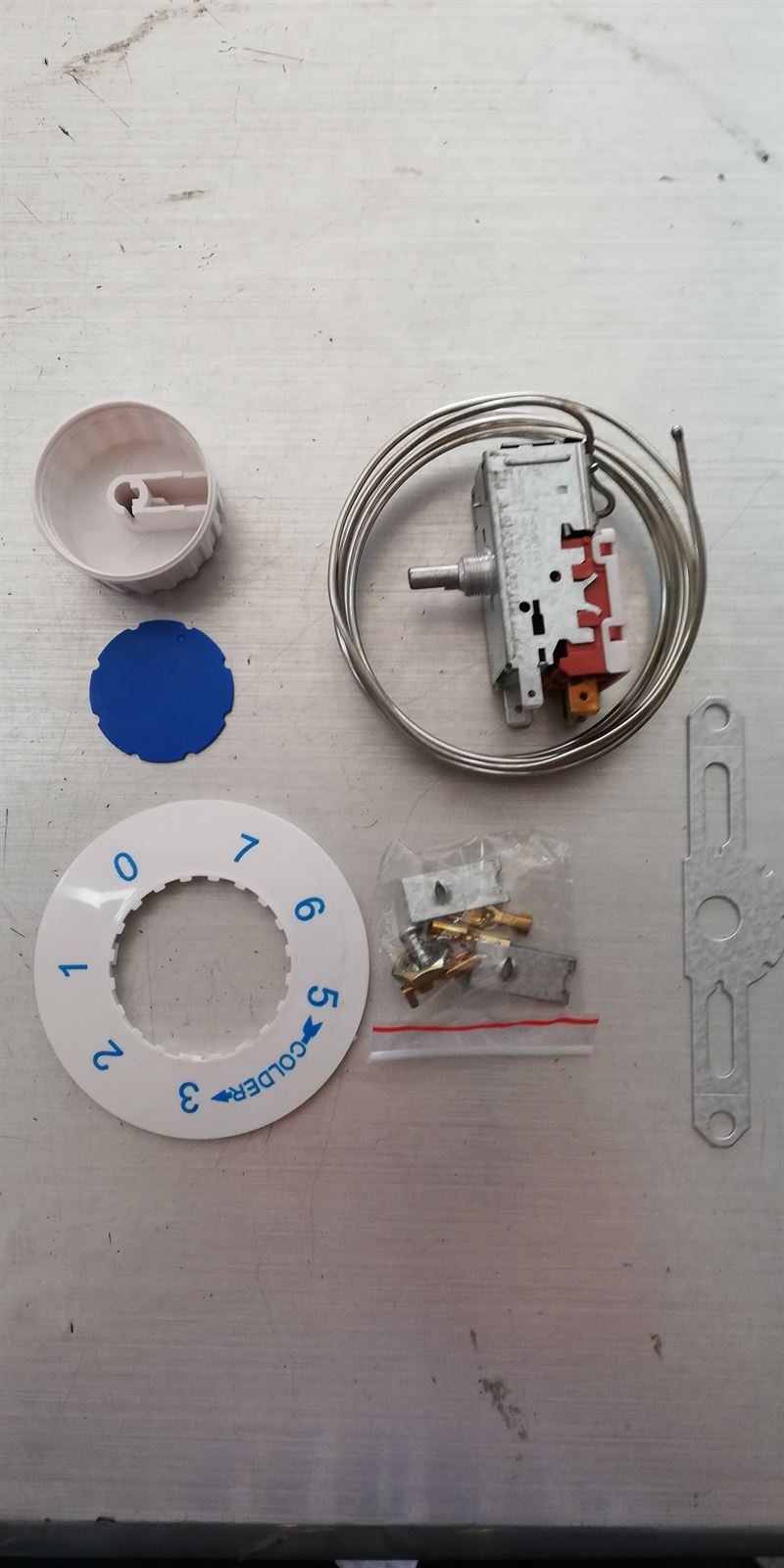 TERMOSTATO CONGELADOR CON SEÑAL DE ALARMA,  3 CONTACTOS, -34 ºC, CAPILAR 2000MM, KIT DE 3 UNIDADES,  VS5A, K54-P1102A, C00252672, 482000084835 - Imagen 2