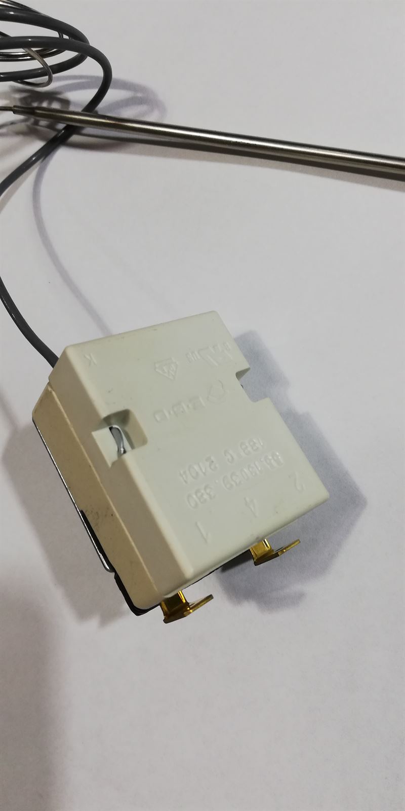 TERMOSTATO FREIDORA 188ºC, 2CONTACTO, 1 POLO, 16 AMPERIOS, 250V, EGO, CAPILAR 520MM,  022796 - Imagen 1