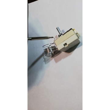 TERMOSTATO FREIDORA, 205ºC, EGO, 20A, 220V, 2 CONTACTOS, EJE 6MM, EJE LARGO 25MM, CAPILAR 1000MM, BULBO 80MM, DIAMETRO BULBO 6MM, 4610000200 - Imagen 1