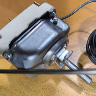 TERMOSTATO HORNO TRIFASICO, 292 ºC, 16 AMPERES, SONDA 3X220 MM, CAPILAR 1150 MM, 375587 - Imagen 1