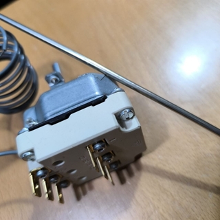 TERMOSTATO HORNO TRIFASICO, 292 ºC, 16 AMPERES, SONDA 3X220 MM, CAPILAR 1150 MM, 375587 - Imagen 2