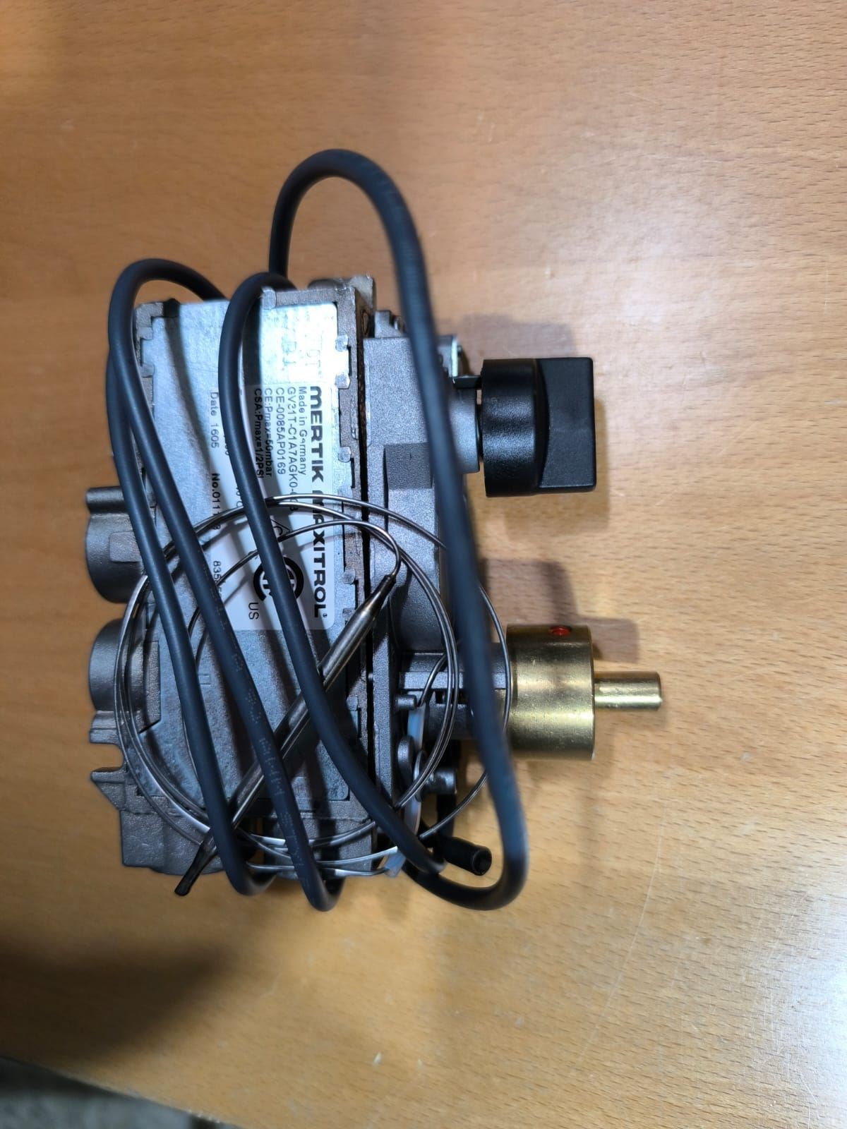 Termostato MERTIK tipo GV31T-C1A7AGK0-003, 100-340°C, entrada gas abajo 3/8", VALVULA GAS TERMOSTATICA, GV31T-C1A7AGK0 - Imagen 2